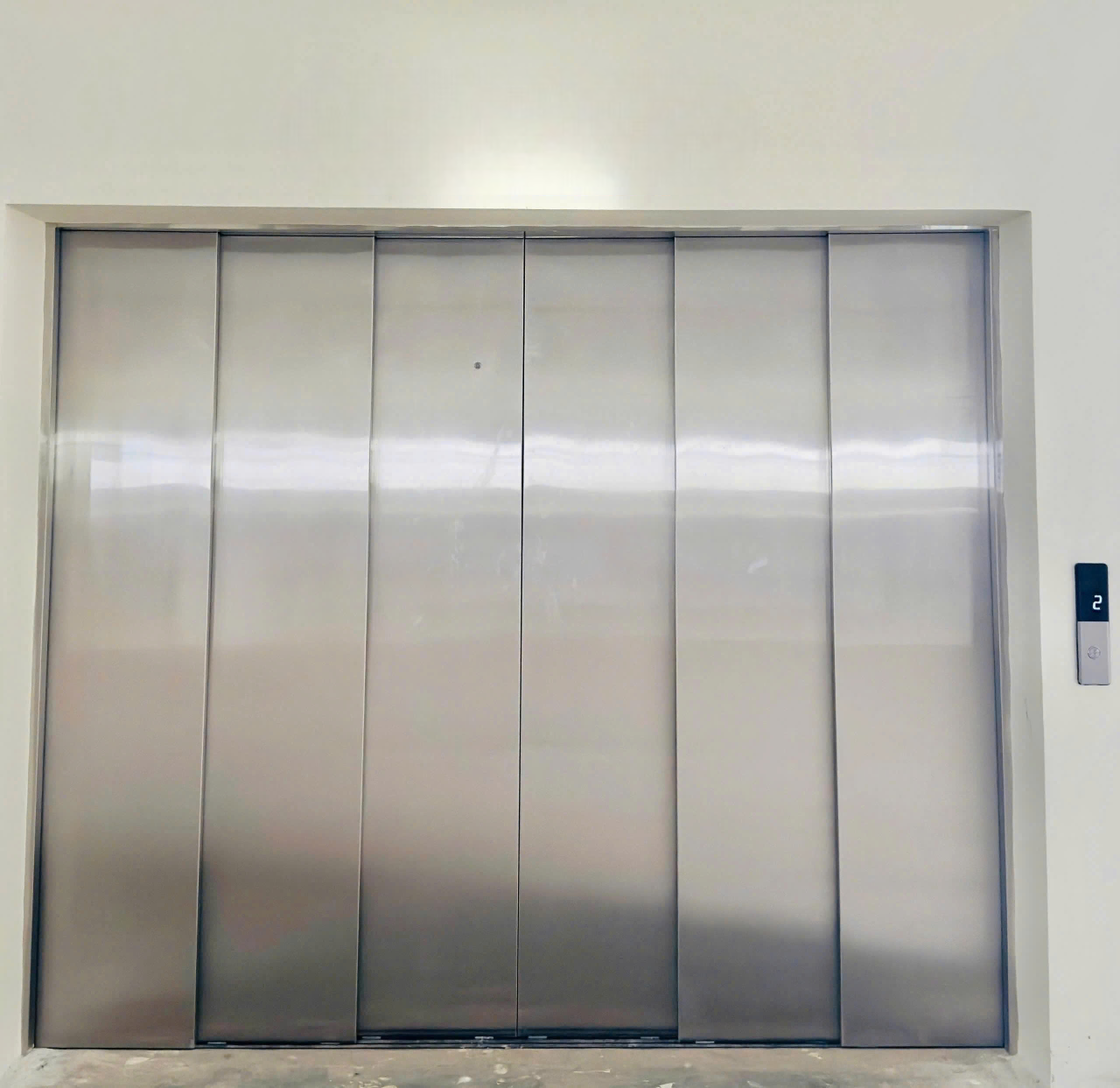 Thang máy tải hàng 5000kg - Ảnh 2